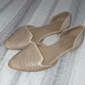 Beige Restricted flats. Size 8.